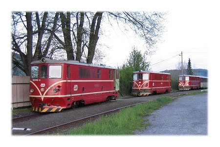 Lokomotivy 705.916, 705.914 a 705.913 v Třemešné ve Slezsku